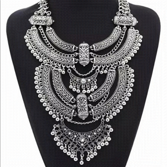 Bohemian Layered Stylish Necklace - Picture 1 of 4